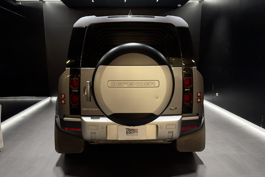 DEFENDER 110 P400 HSE  *CITA PREVIA